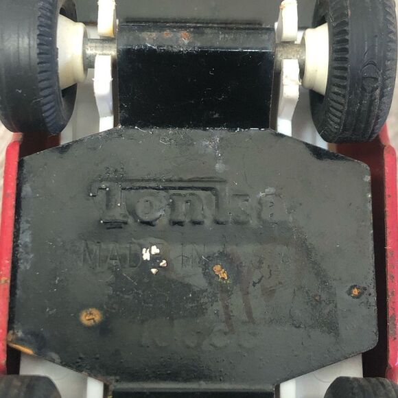 Vintage Lot Of 4 Tonka Toy Cars Paramedic Clutch Popper Pressed Steel Truck READ - Picture 8 of 13